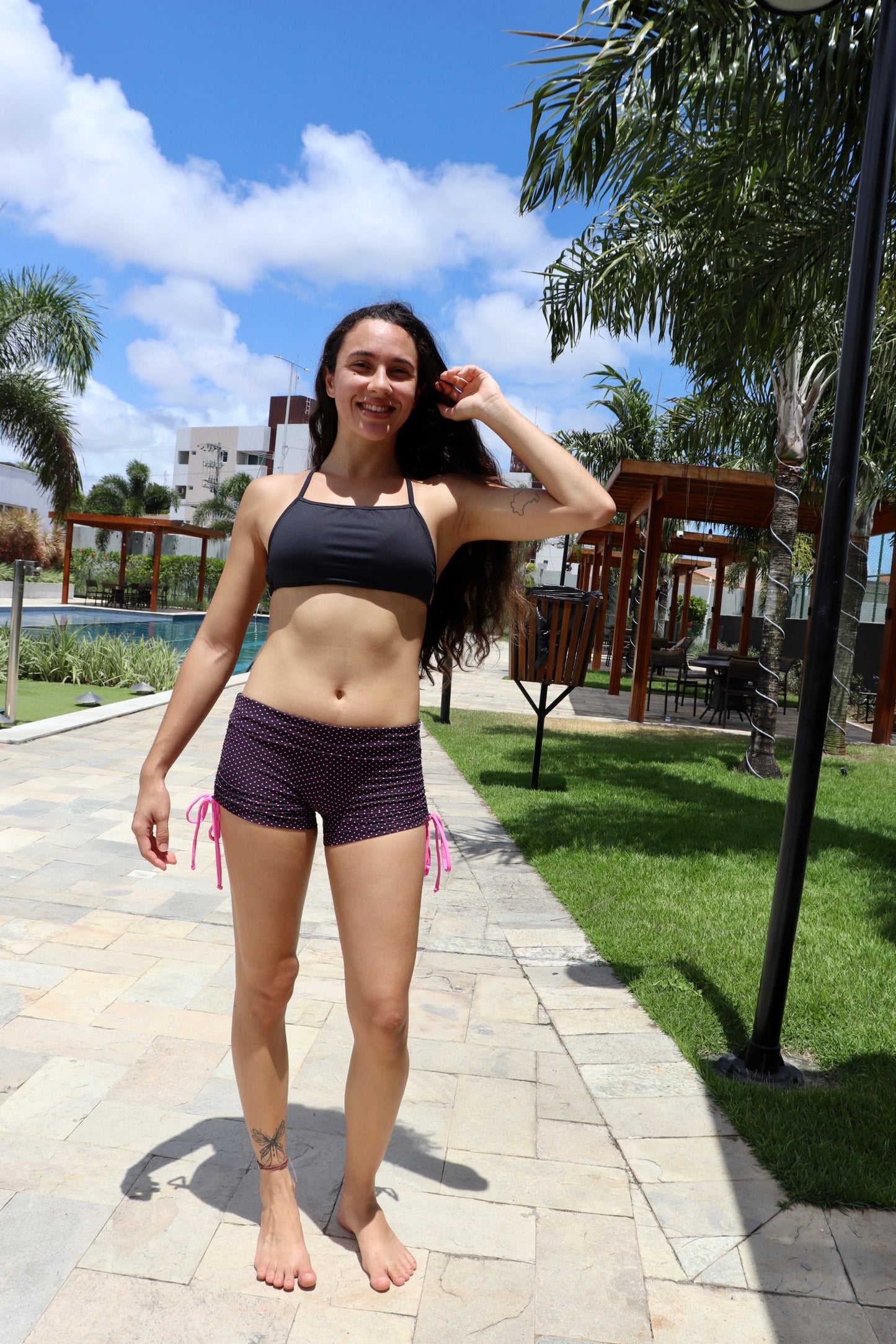 conjunto short ajustável push up +top essential Fitness